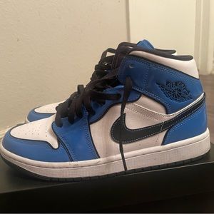 Jordan 1 mid